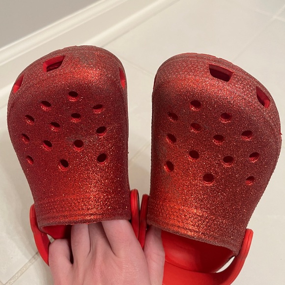 Red glitter crocs - Picture 3 of 7